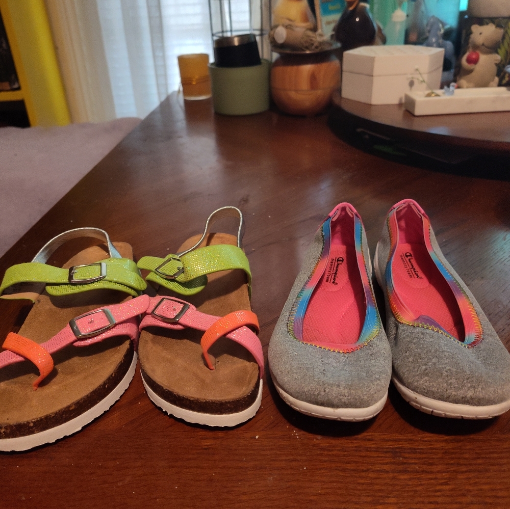 Girl shoes 2 for 1